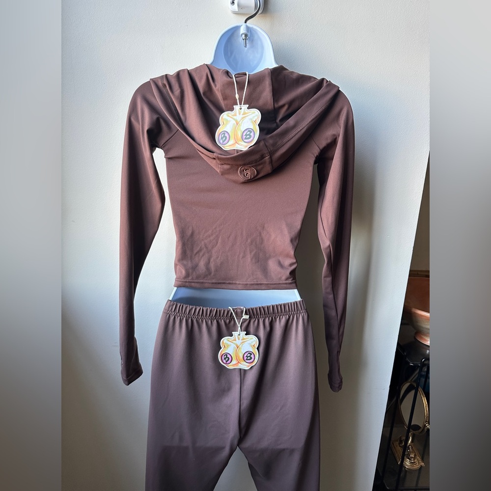 NWT Body By Raven Tracy 2-Piece Set Chocolate Brown S Hoodie & XL Pants - Picture 7 of 11